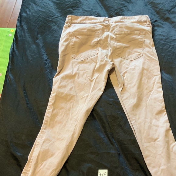 Pink LOFT skinny jeans - Picture 2 of 4